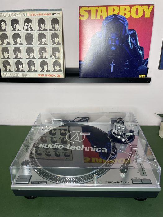 Програвач вінілу, виниловый проигрыватель Audio-Technica AT-LP120