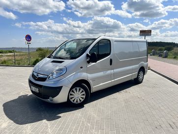 Opel Vivaro 2012