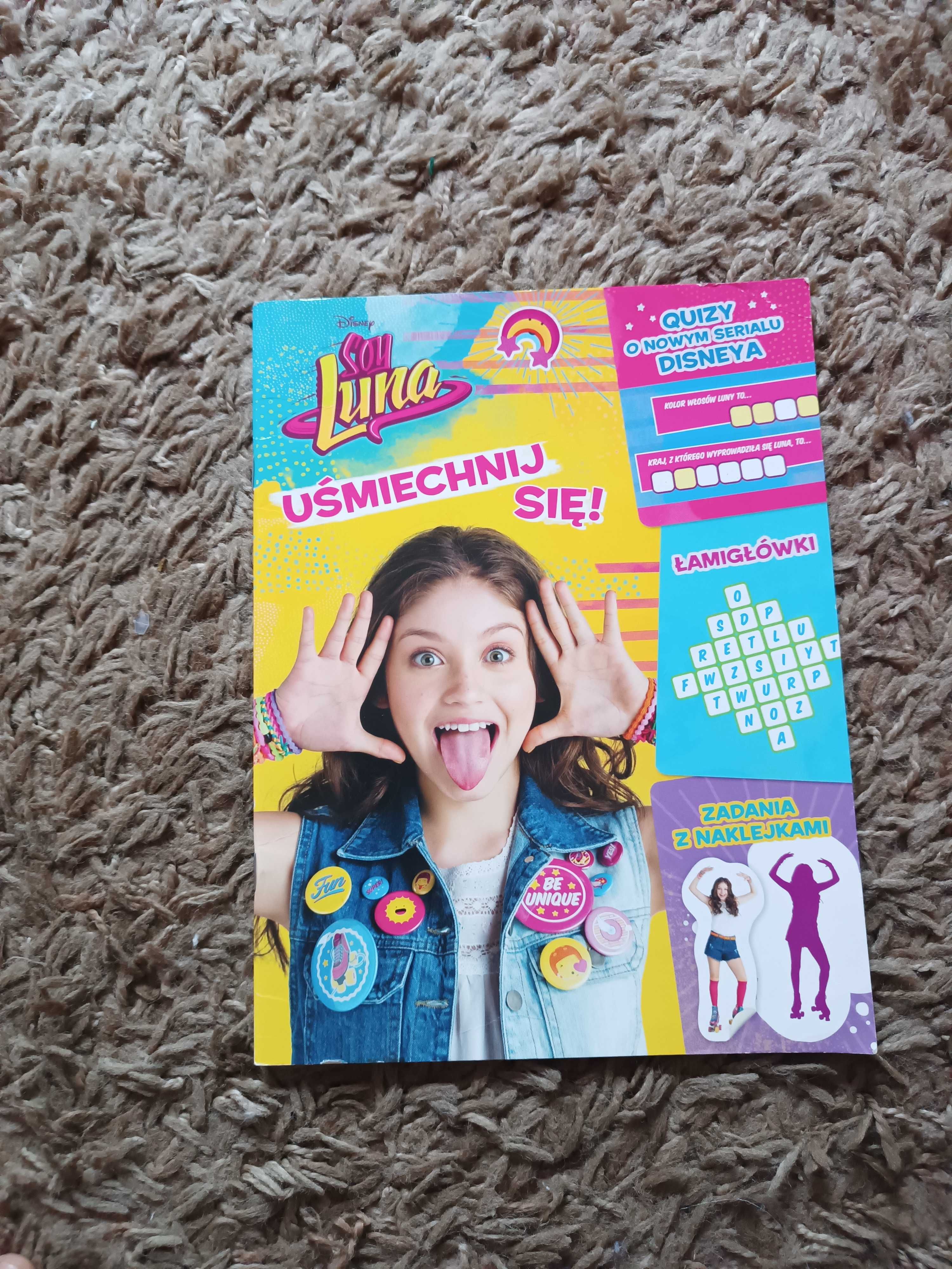 Soy LUNA uśmiechnij się książka z naklejkami