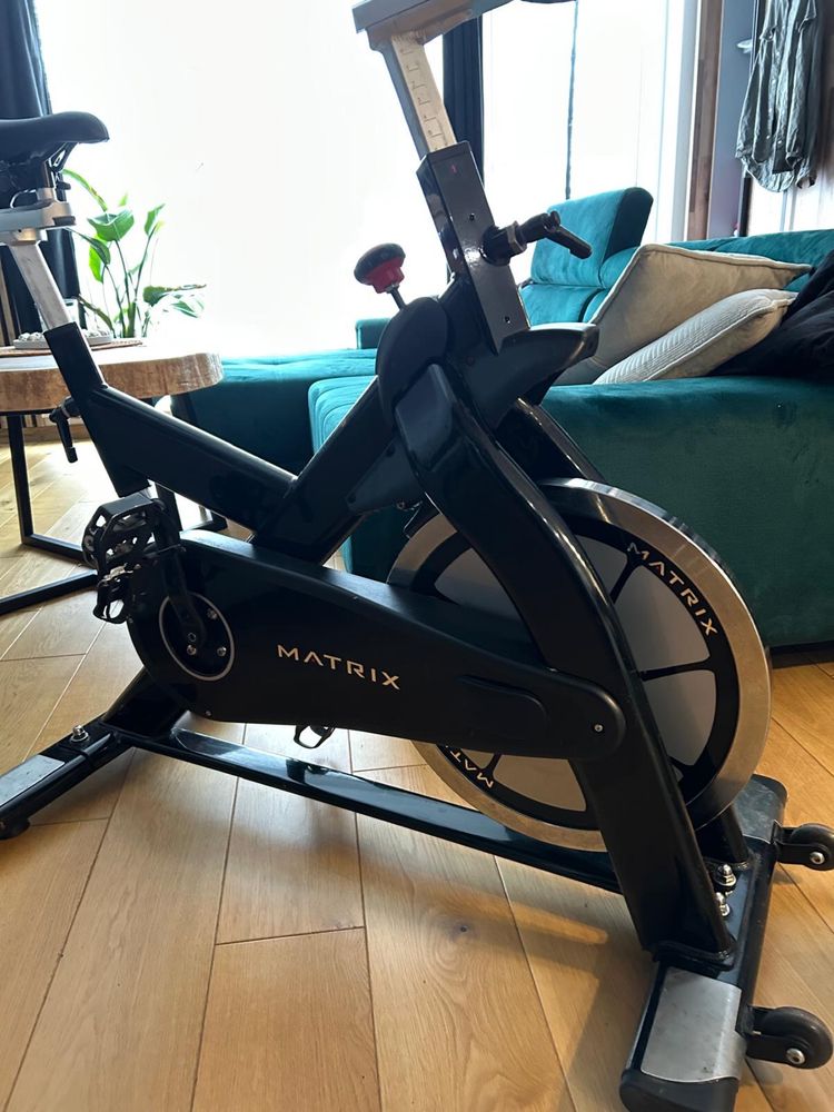 Rower spinningowy matrix V series