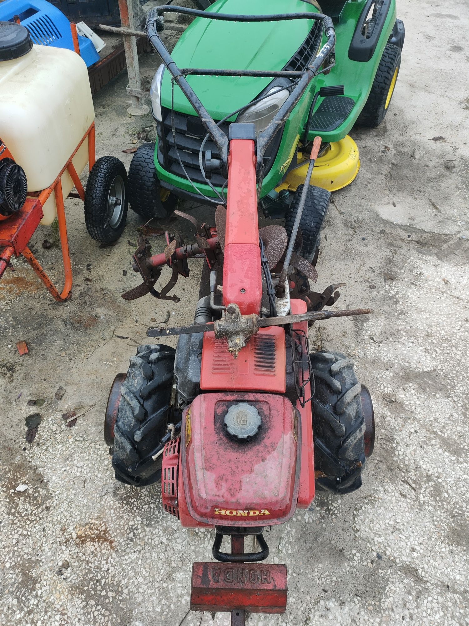 Motocultivador Honda F506 Em Excelente Estado com Acessórios Incluido