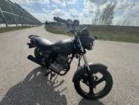 Motocykl Junak  121