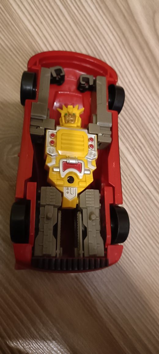 Robot Transformers czerwony