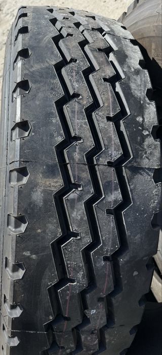 Шины 13 R22.5 Ovation VI-702 (универсальная)