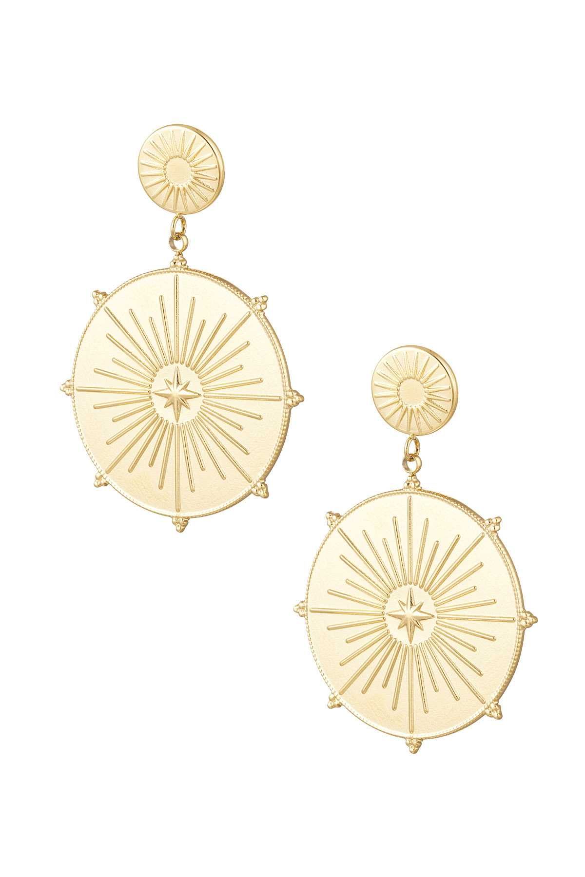 Brincos Dourados Charmosos com Estrelas – Para Um Visual Inesquecível!