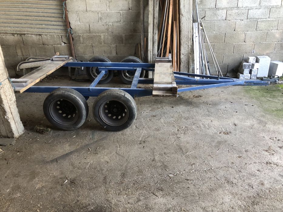 Reboque multifuncoes