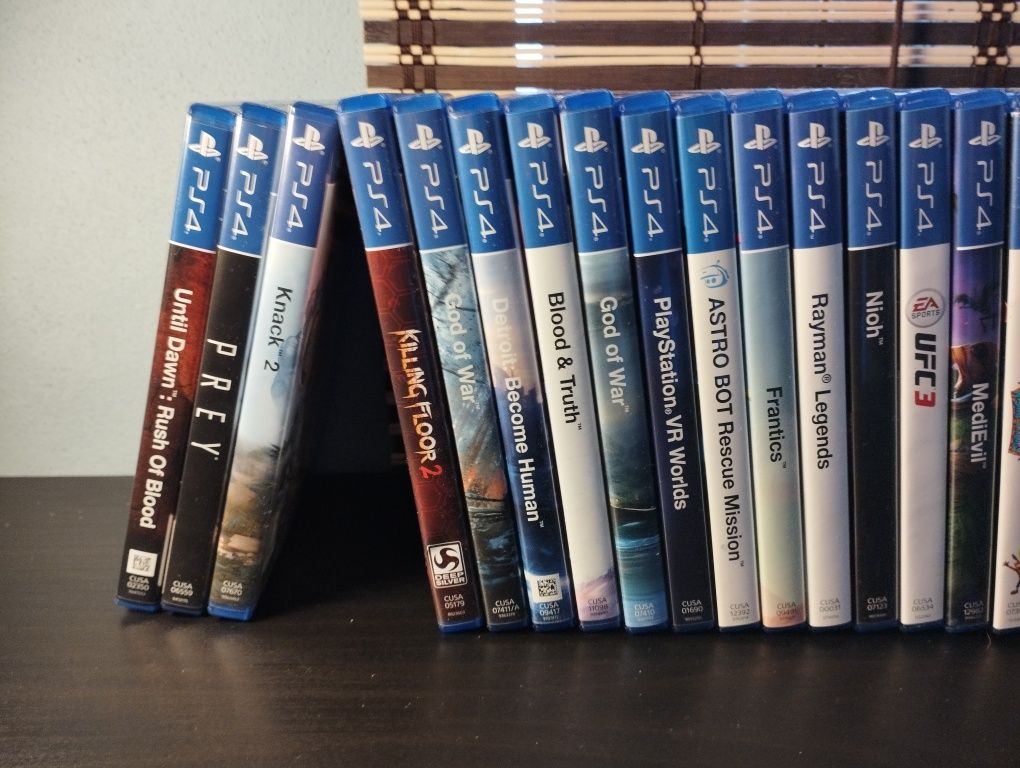 Coleção de jogos PS4