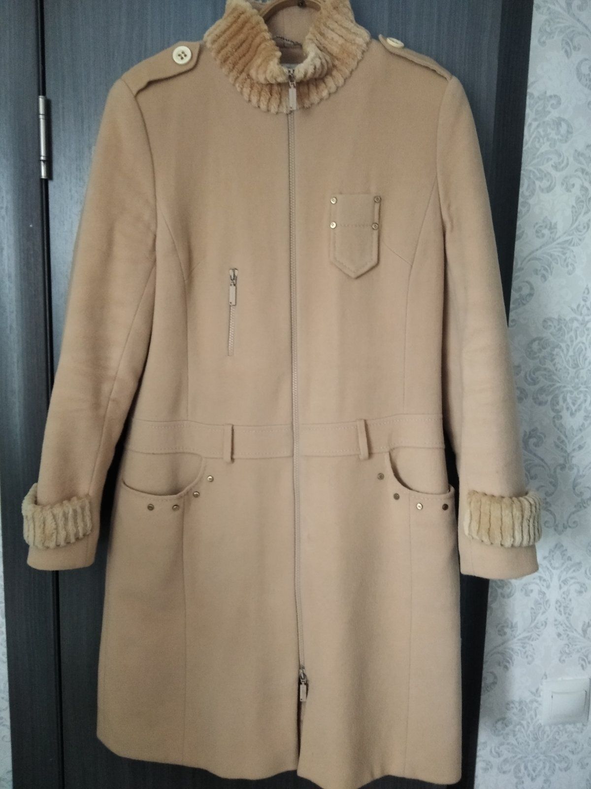 Кашемірове пальто 46 розмір