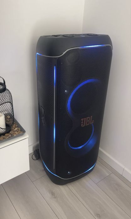 Wypożycz JBL PartyBox Ultimate 1100w Potężny dzwięk na twojej imprezie