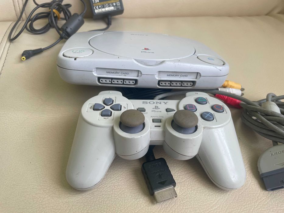 Konsola PlayStation 1 PSone SCPH-102 Przerobiona CHIP + Gratis