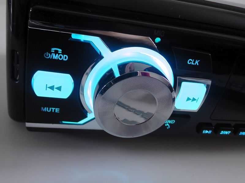 Radio Samochodowe Pilot Mp3 2x USB microSD 4x60W Bluetooth Zegar ISO