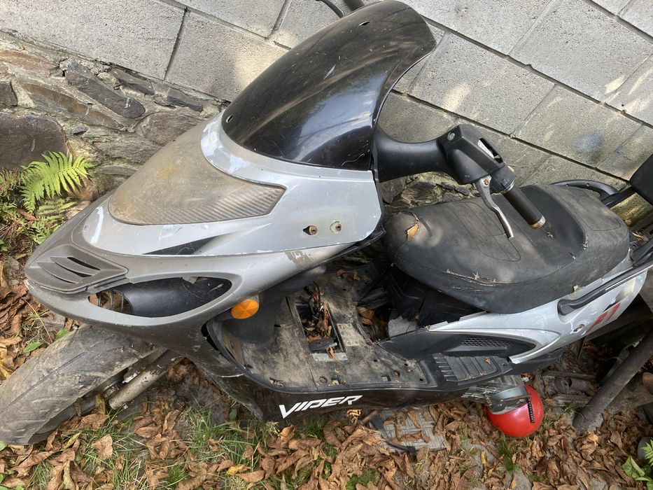 Продам скутер китаєць по кускам