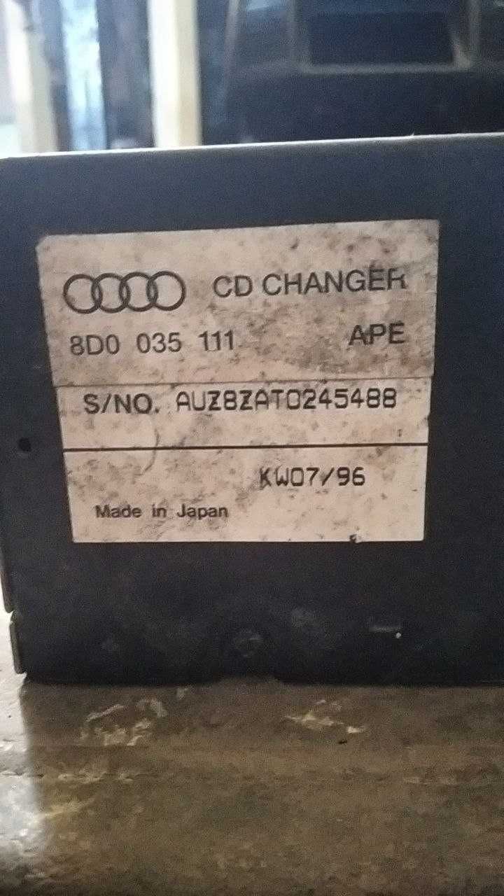 Програвач проигрыватель CD чейнджер Audi A4 B5 8D0035111 Авторозборка
