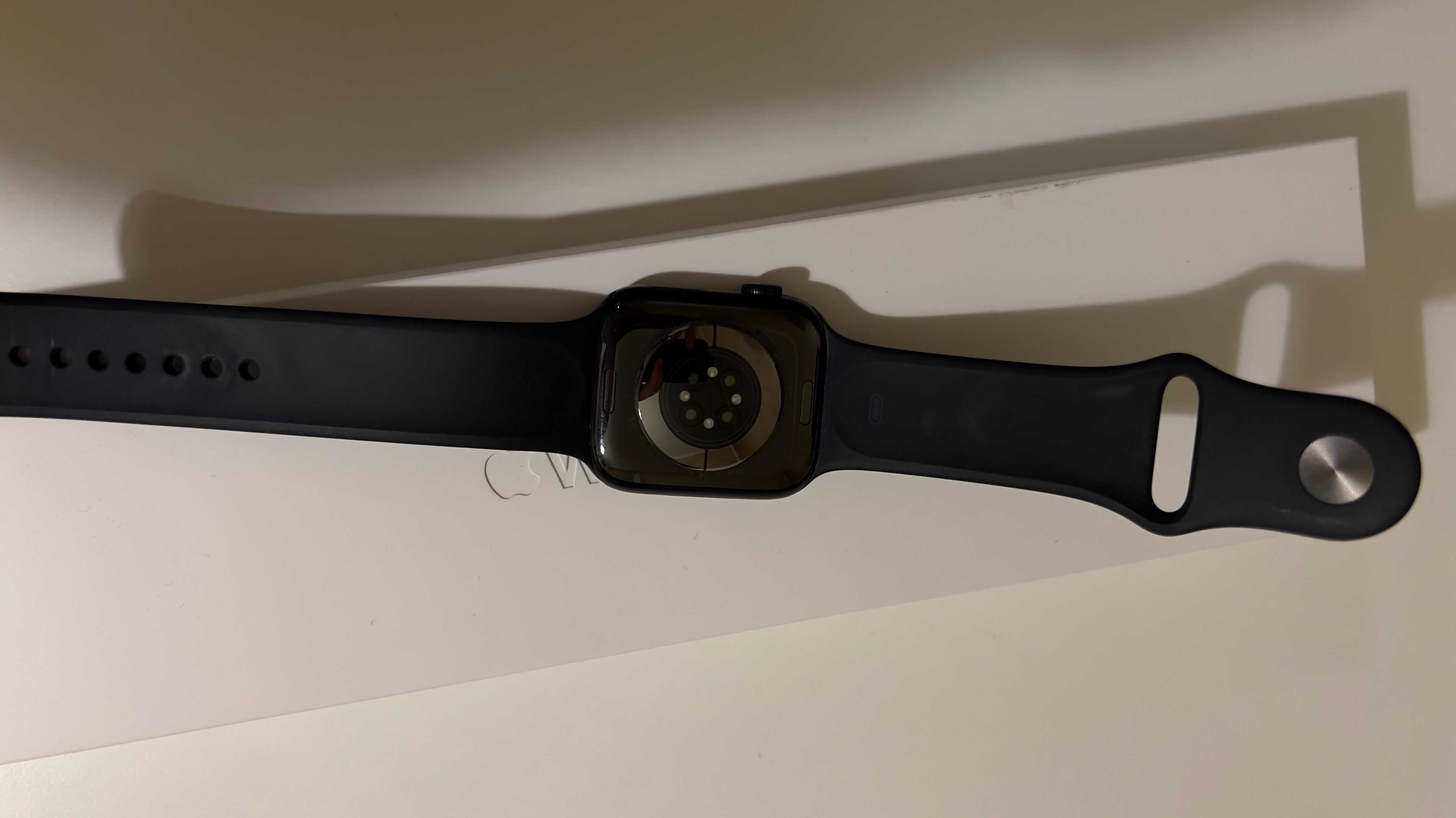 Apple Watch Series 8 45 мм