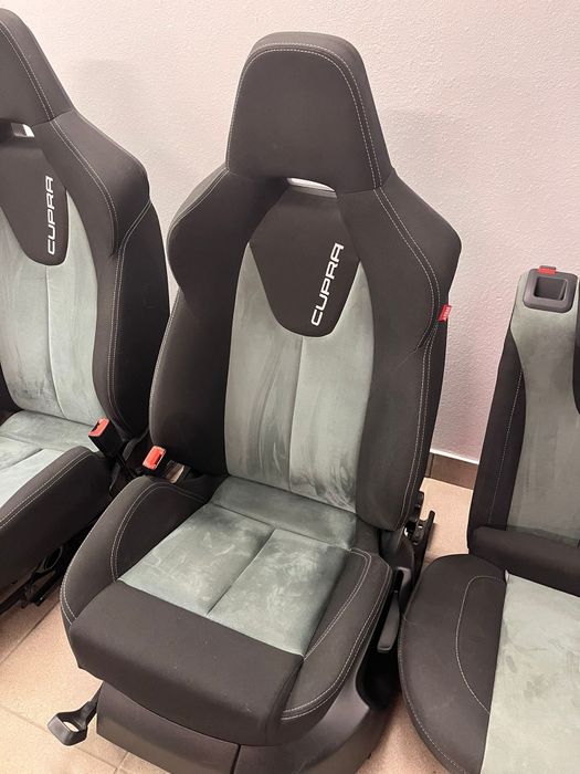 Fotele Seat Cupra 1p platforma mqb