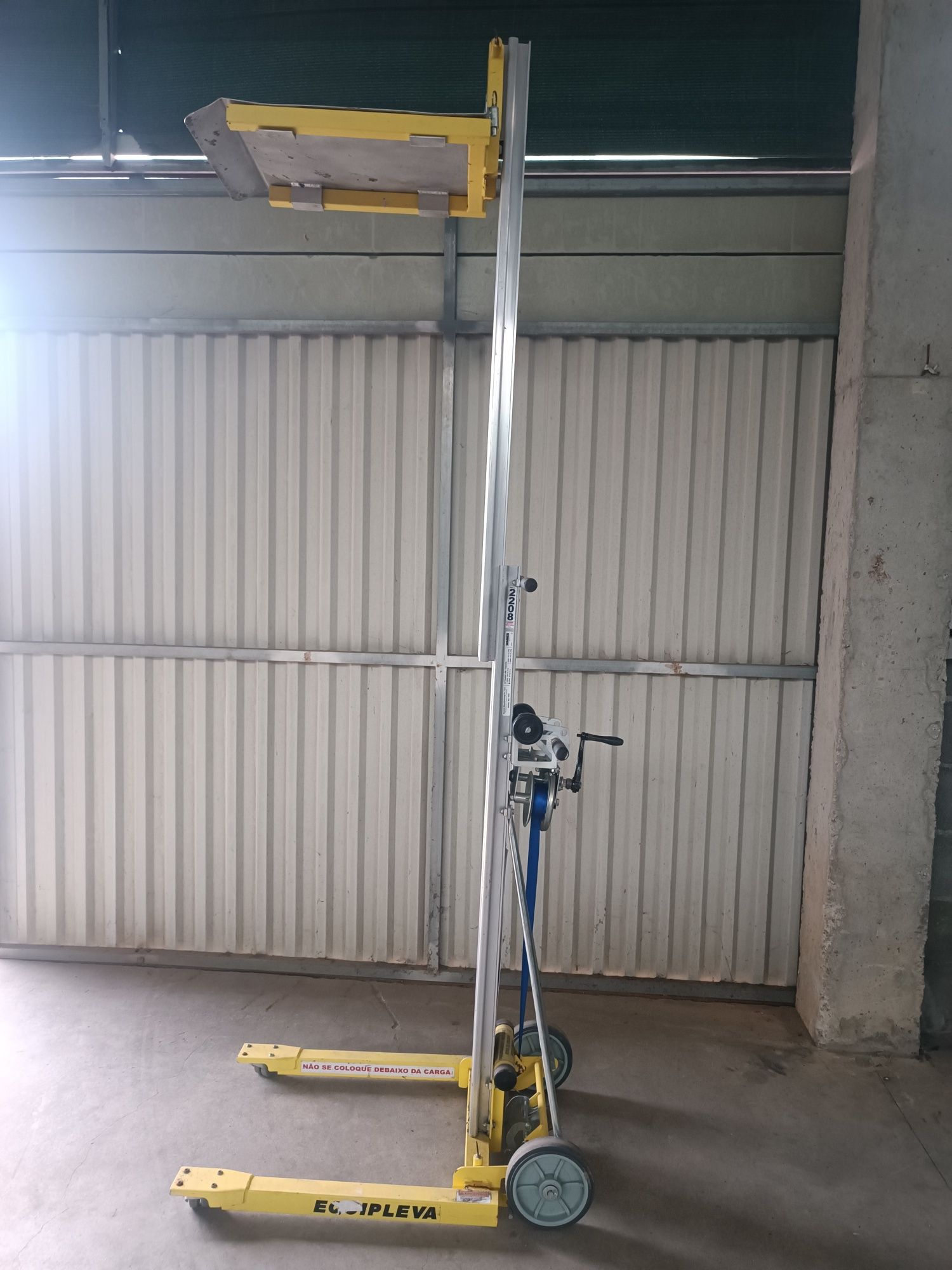 Empilhador stacker monta-cargas plantaformaporta-paletes manual ele
