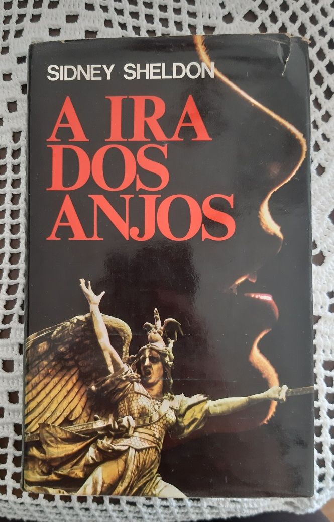 Livro "A Ira dos Anjos", de Sidney Sheldon