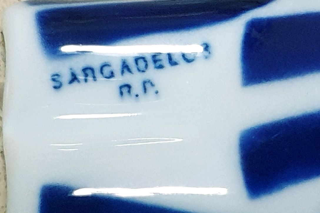 Linda escultura cinzeiro pássaros em porcelana Sargadelos