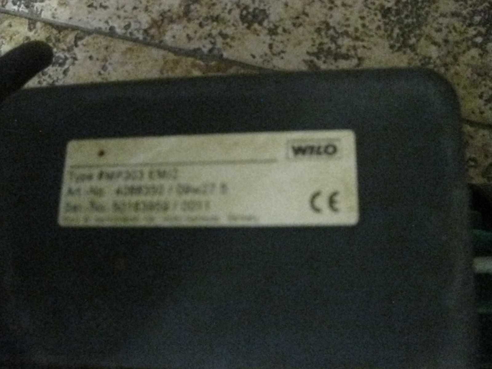 насос водяной  Wilo MultiPress MP 303 EM 1F 4032125