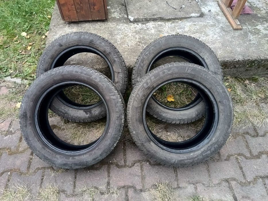 Komplet opon zimowych 15"