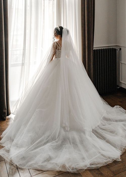 Плаття весільне пишне