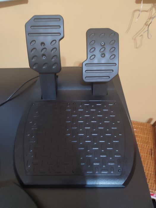 Volante thrustmaster
