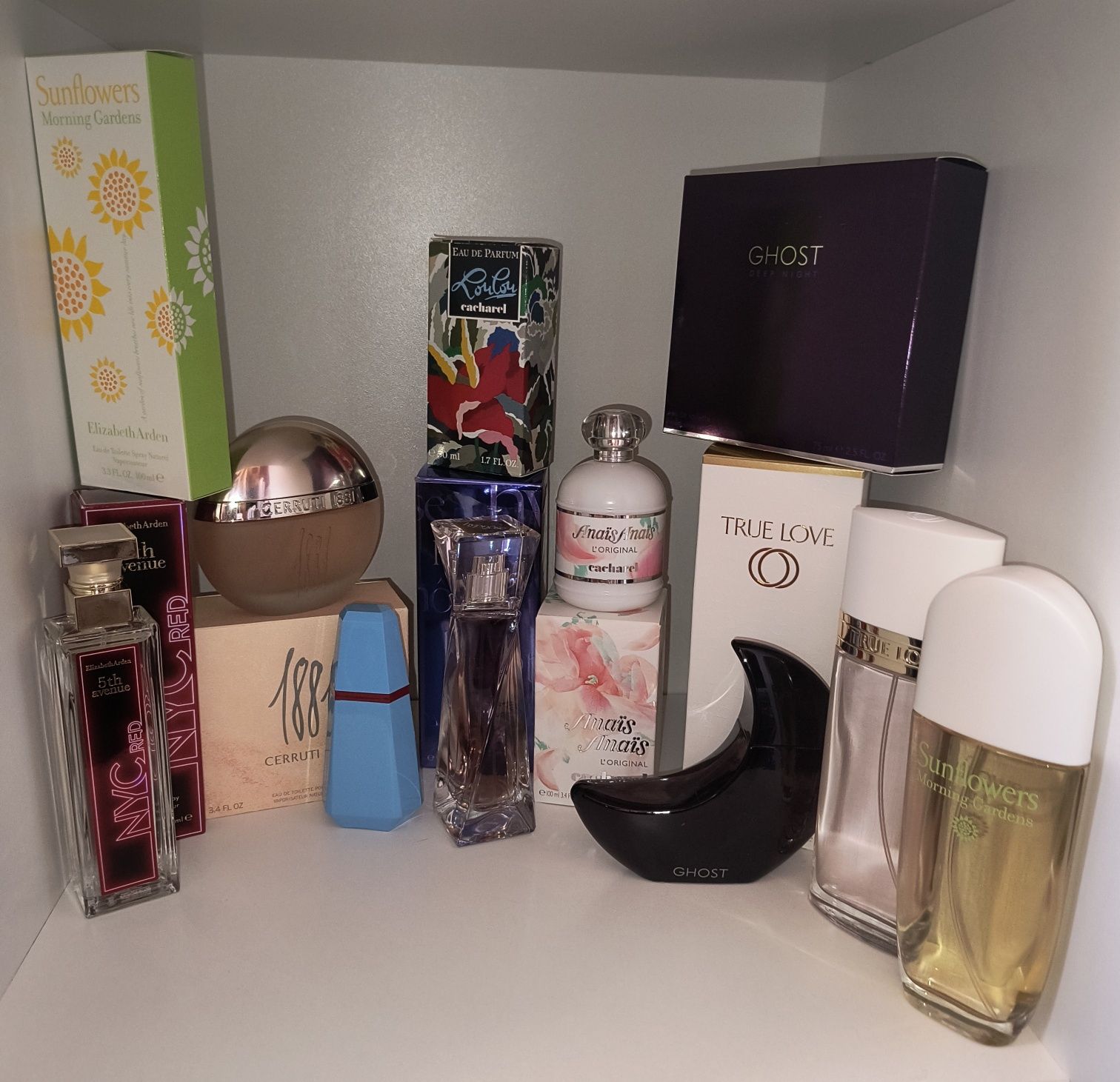 Розпродаж парфумів для жінок lancome hypnose оригінал cacharel