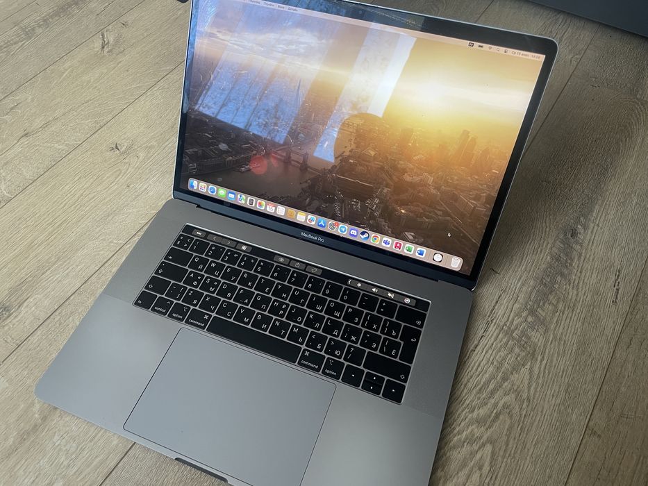 MacBook Pro 15 дюймов 2019.