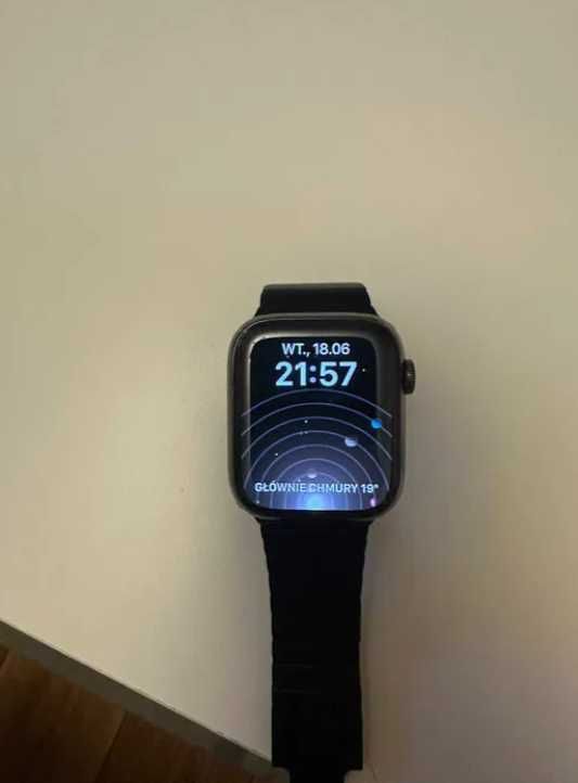 APPLE Watch 9 GPS + Cellular 45mm mocny grafit