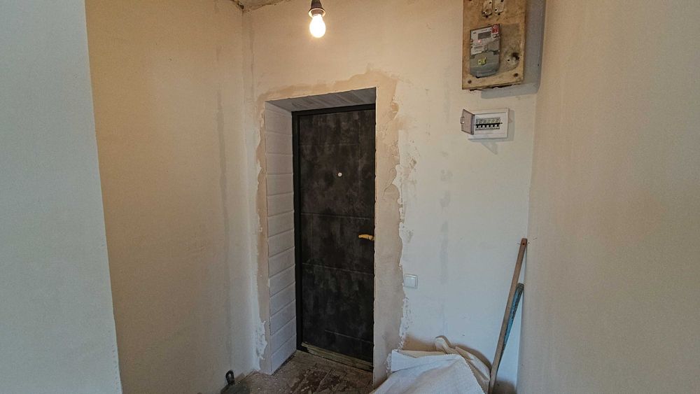 Київ район ДВРЗ вул. Алматинська 89 а. Є ВІДЕООГЛЯД.