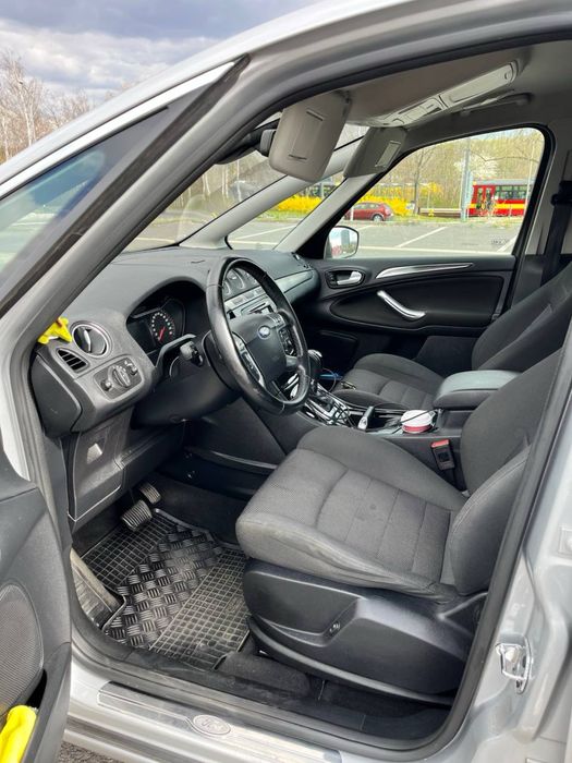 Ford S-Max в гарному стані