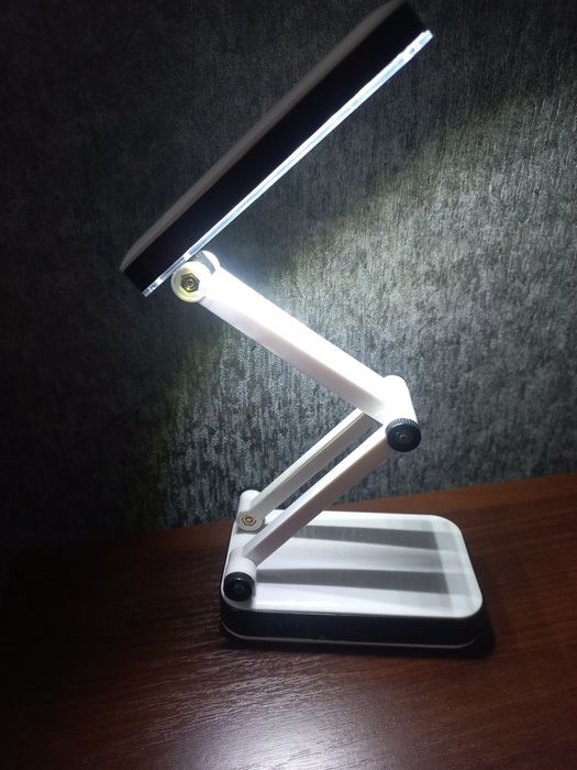 Ламна настільна складна