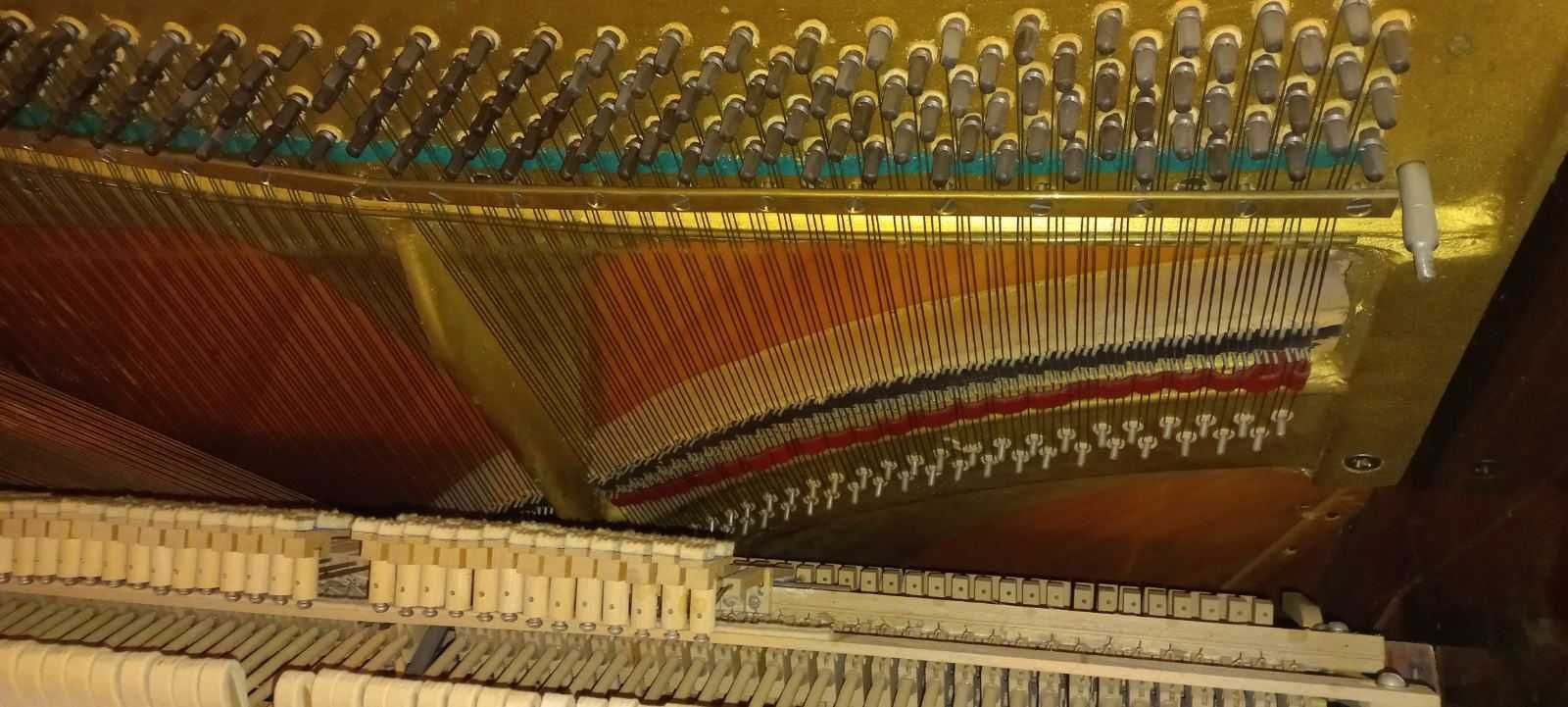 Фортепіано/піаніно "Україна"
