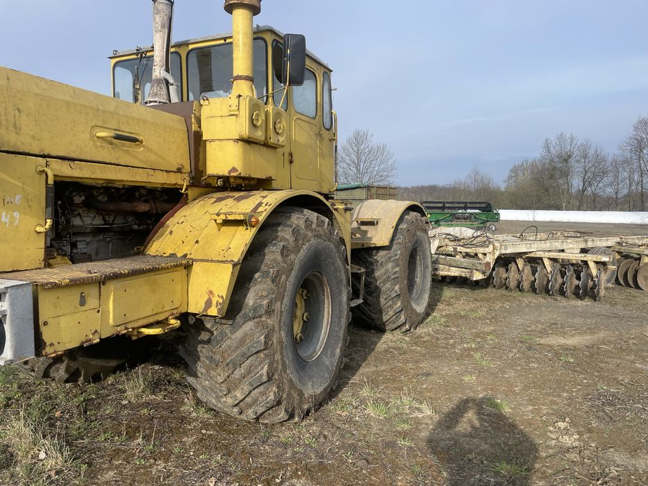 Трактор к 701. 2011 рік випуску