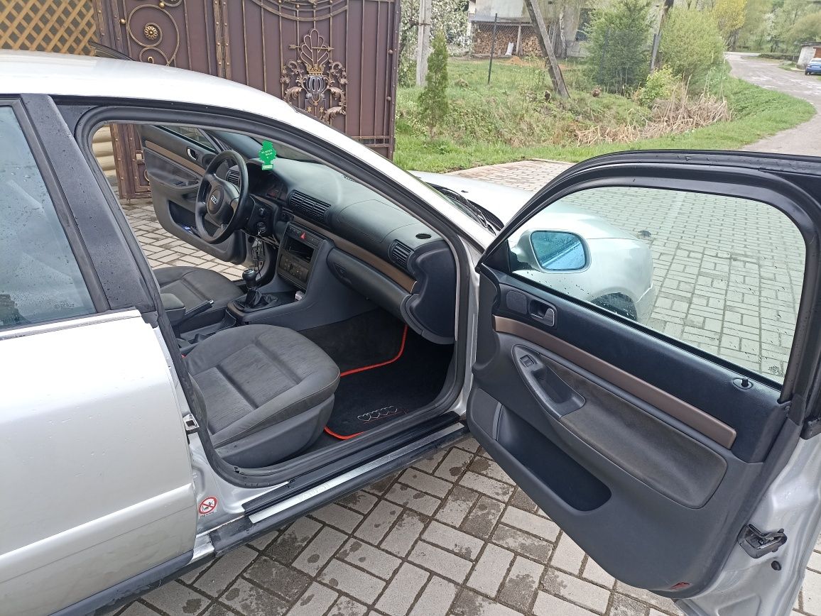 Audi A4 1.9 tdi.