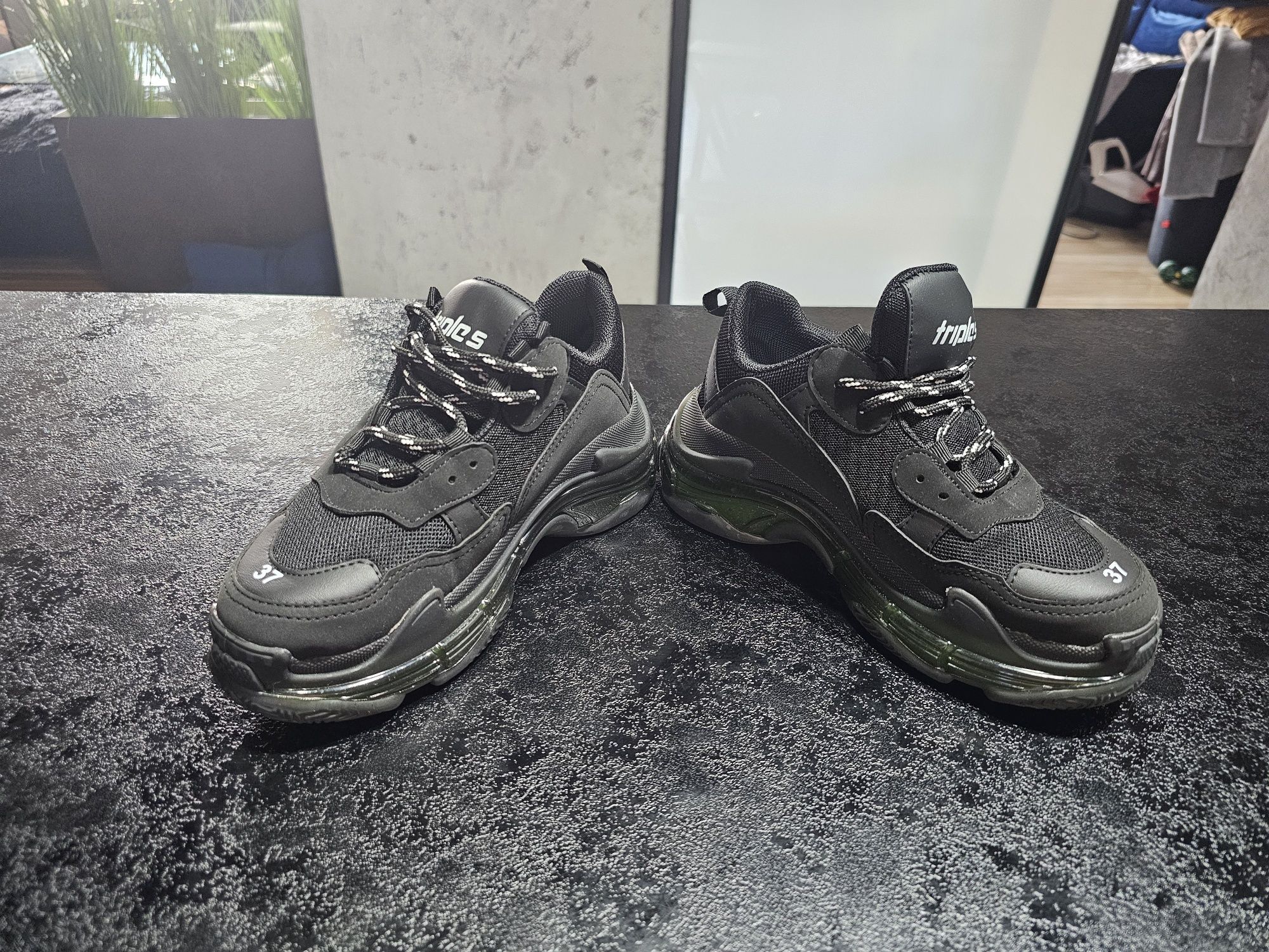 Balenciaga Triple S , roz. 37