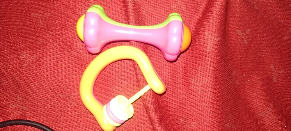 В'язані шапочки дитячі