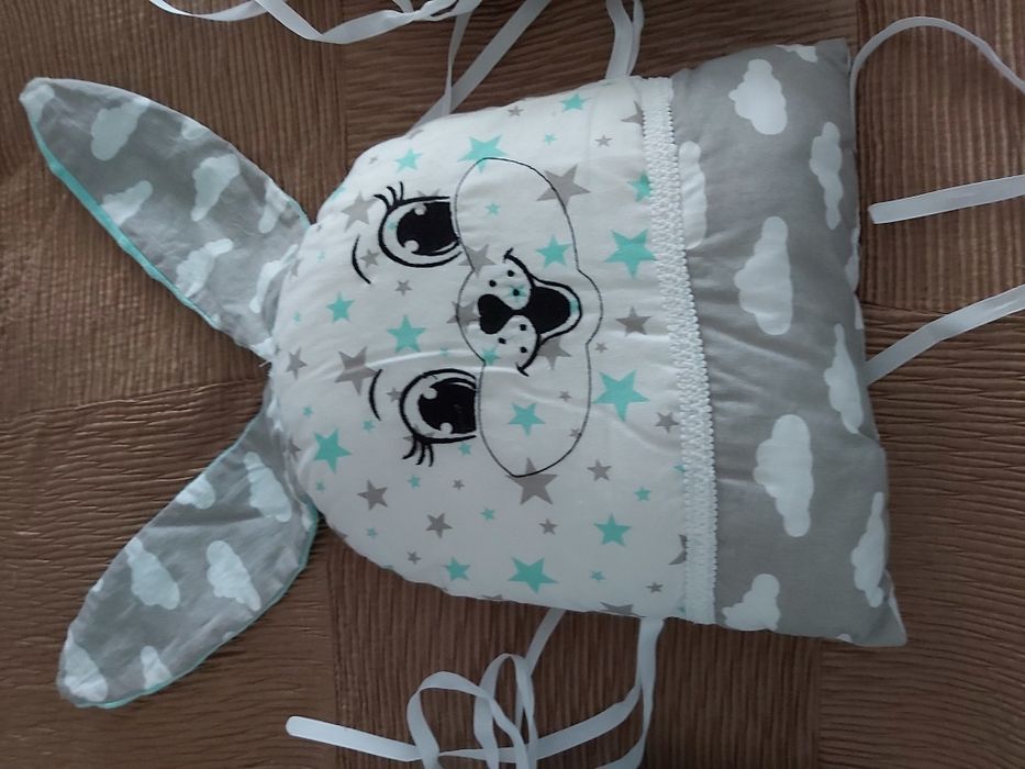 Бортики для ліжечка