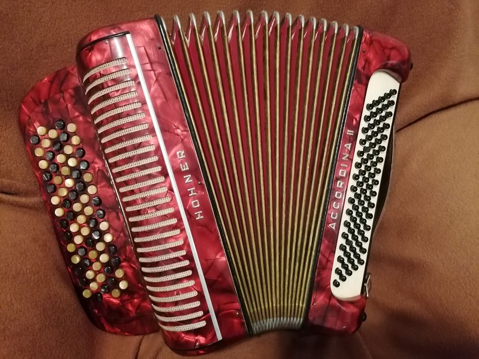 Acordeon marca Hohner