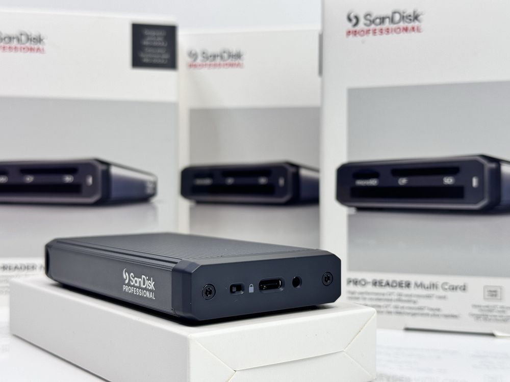 Картридер SanDisk USB-C 3.2 Professional PRO-READER SDPR3A8-0000