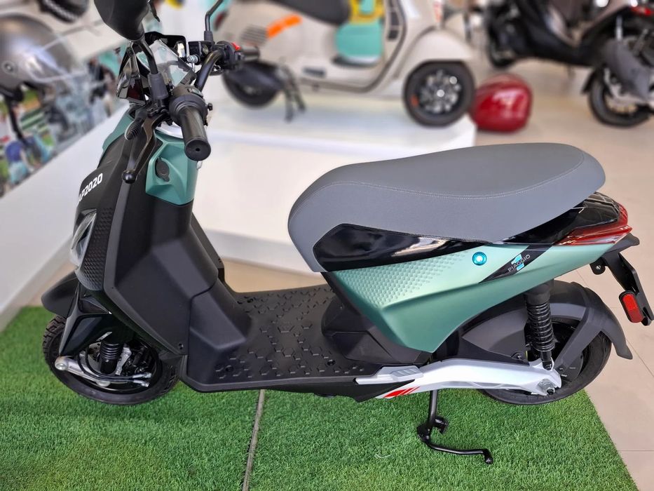 Piaggio X  | Piaggio 1 Active