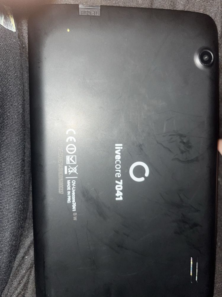 Tablet da lifecore7041 com capa e com carregador