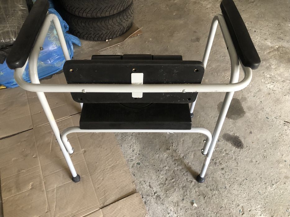 Продам стул судно для инволидов