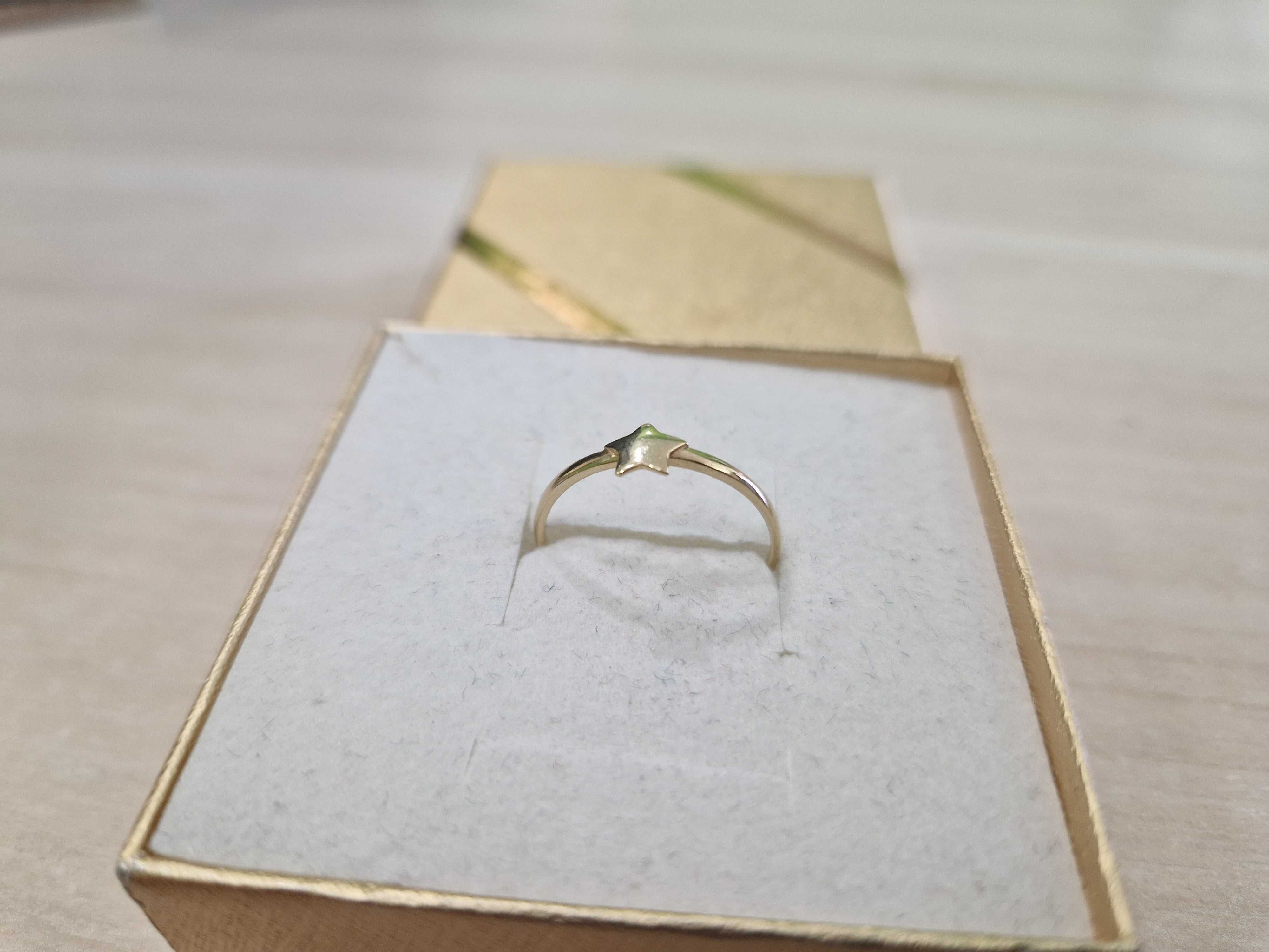 Nowy złoty pierścionek gwiazdeczka PR 585