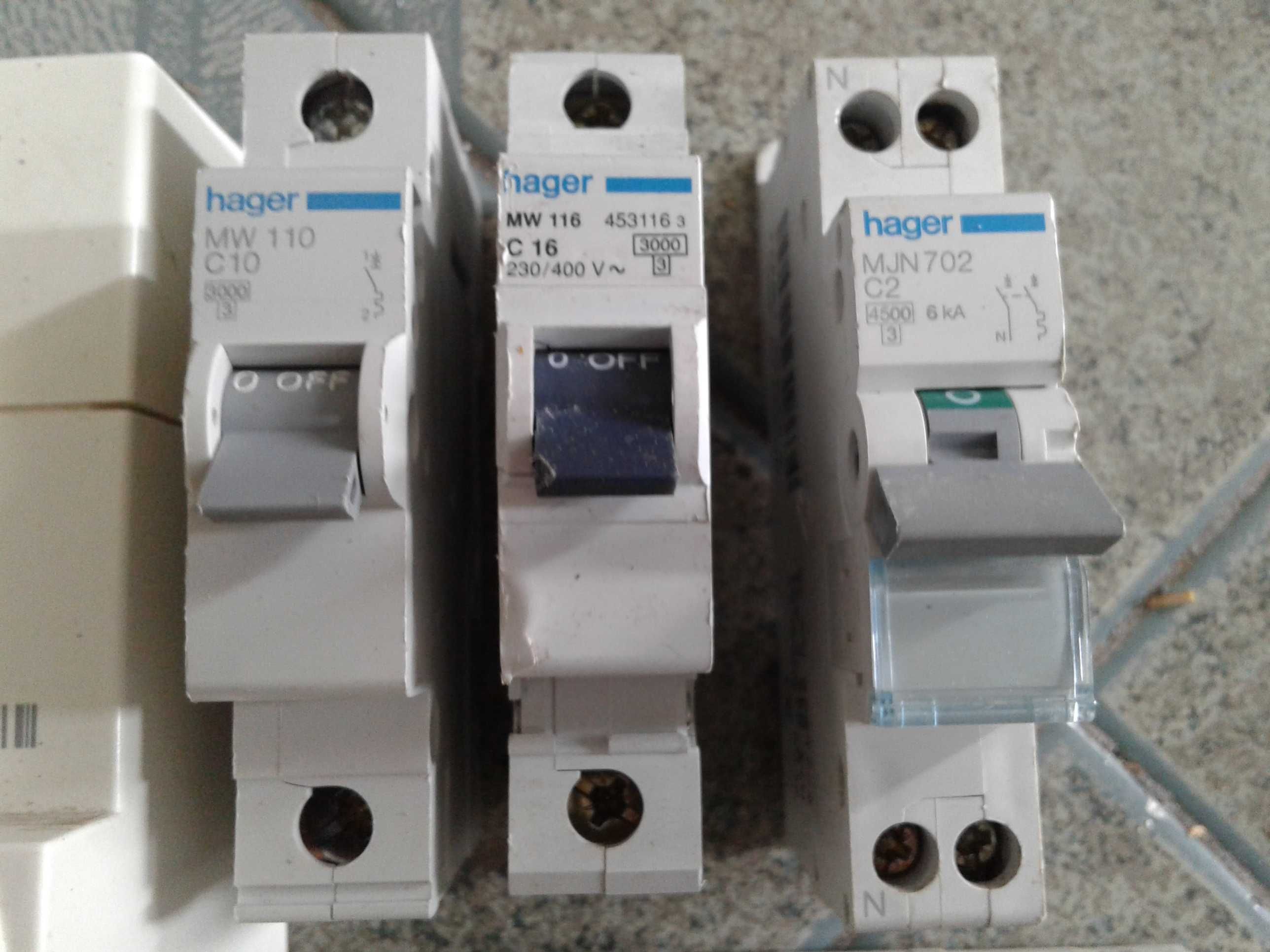 Disjuntores elétricos, como NOVOS!