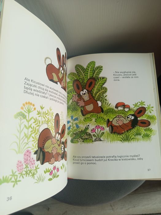 Krecik i mama zajączków Zdenek Miler