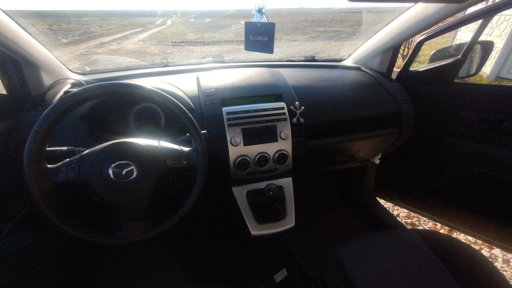 Mazda 5 2005 рік 1.8