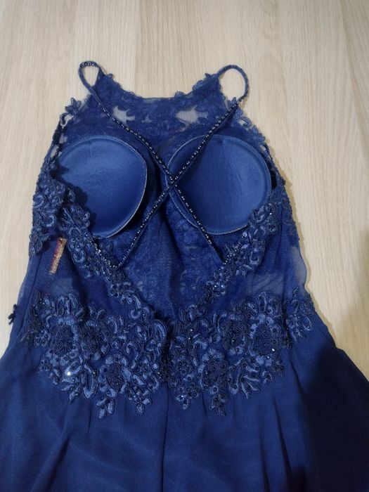 Granatowa tiulowa sukienka na karnawał na studniówkę 36