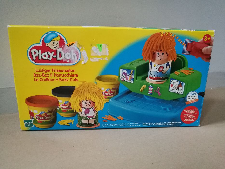 Fryzjer z maszynką do strzyżenia Play Doh HASBRO- zestaw kompletny