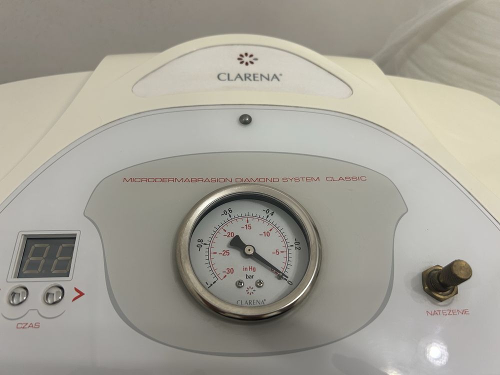 Microdermobrazja z koncowkami diamentowymi